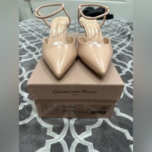 Gianvito Rossi Celeste